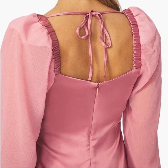 WeWoreWhat Dresses & Skirts - NEW WeWoreWhat Square Neck Satin Long Sleeve Mini Dress in Rosewood Pink Size 8